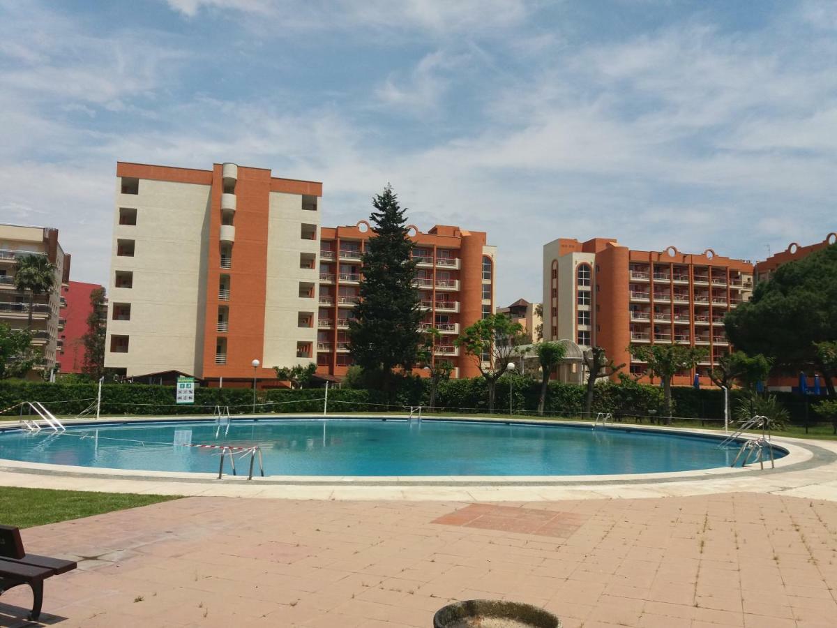 Bonito Apartamento Con Varias Piscinas Салоу Екстериор снимка